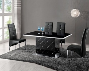 Glazen eettafel zwart